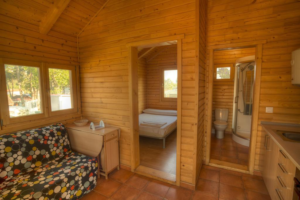 מלון סנשנשו Camping Cachadelos מראה חיצוני תמונה