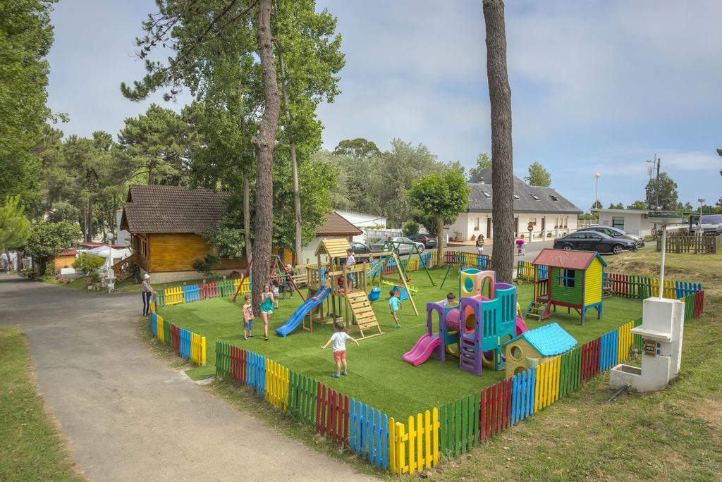 מלון סנשנשו Camping Cachadelos מראה חיצוני תמונה